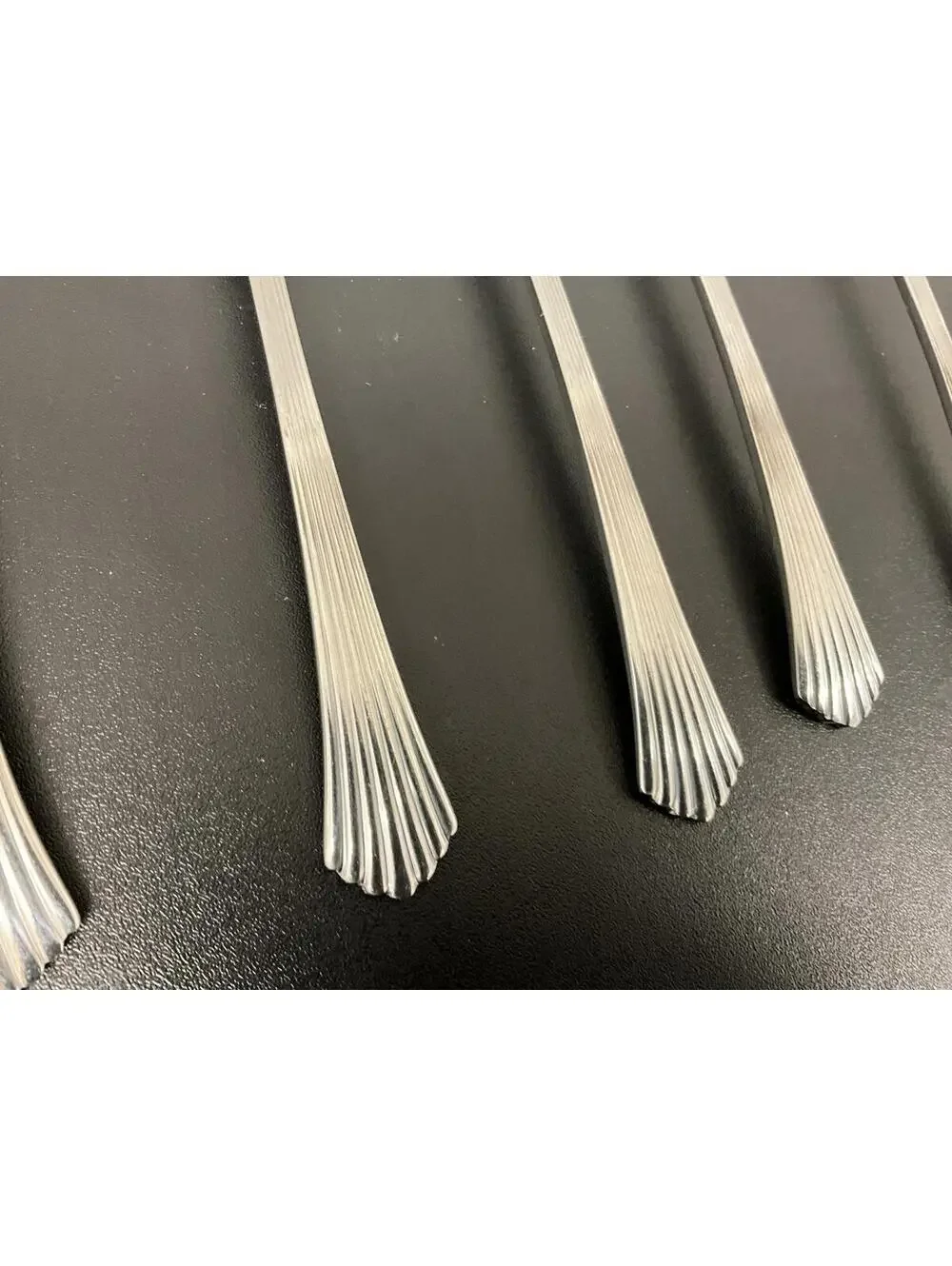 Royal Gallery Arcacia 8pc Stainless Steel Flatware